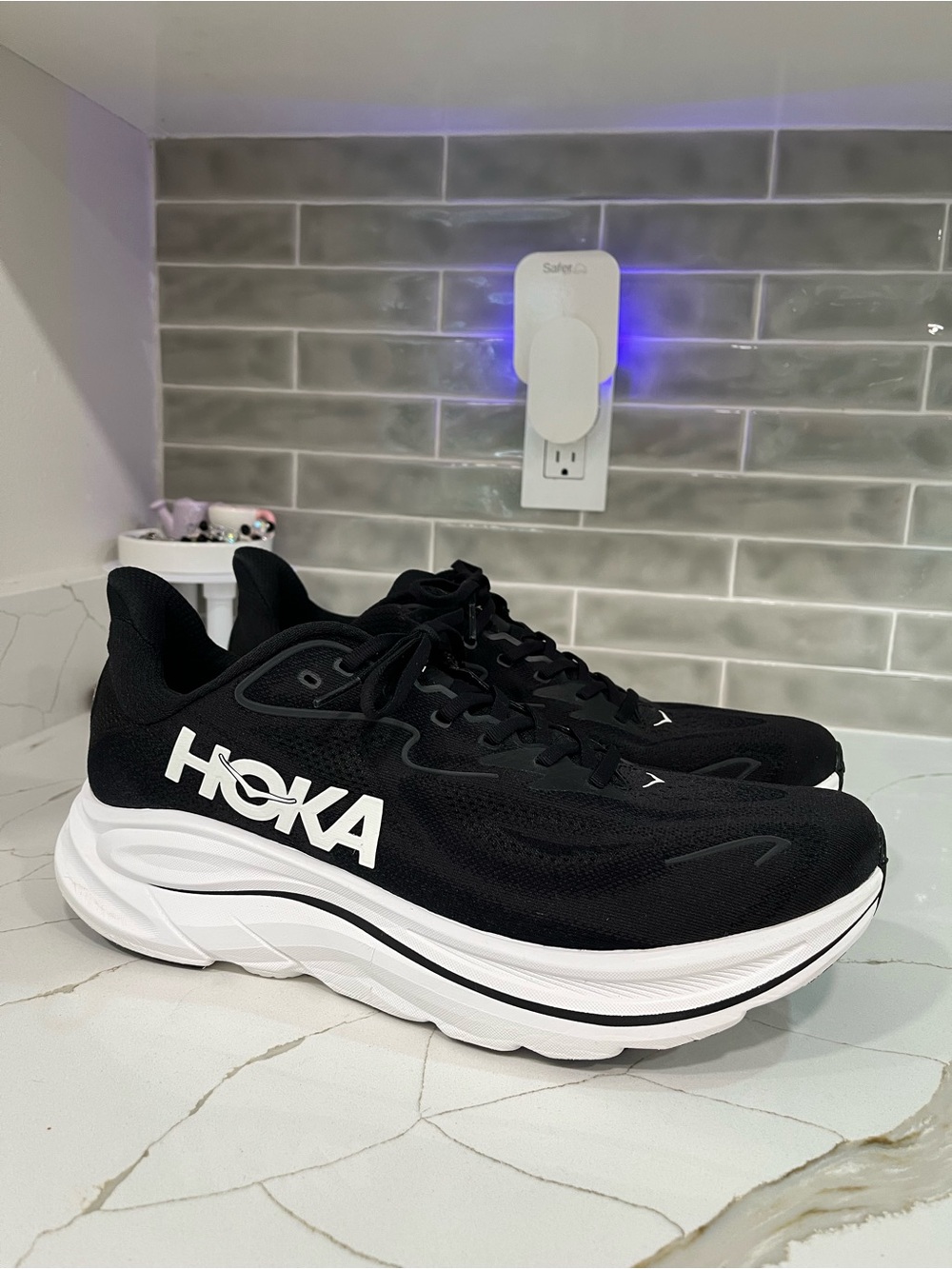 Hoka Clifton 10 Running Shoes. Men’s Size 14 2E Color Black